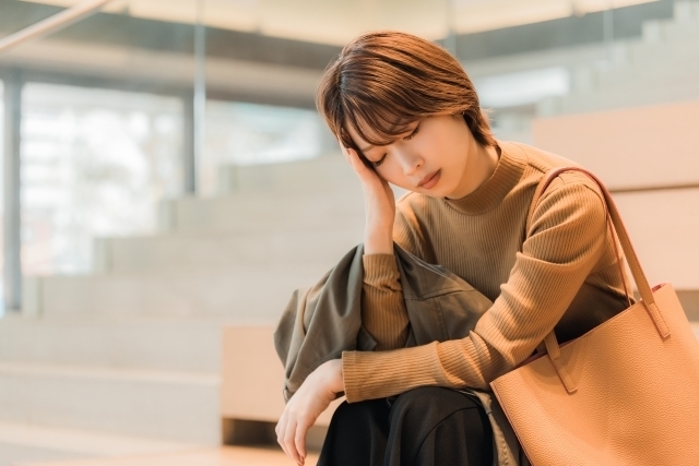 音の刺激で疲れやすくなっているイメージ