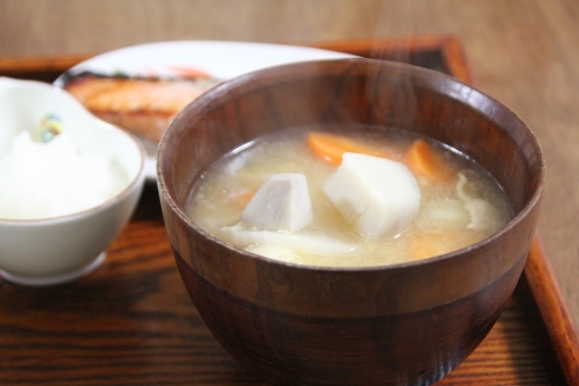  不妊に悩む身体を内側から支える「量より質」を重視した食養生のイメージ