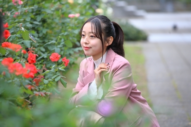 新しい命の息吹を感じさせる若葉のイメージ