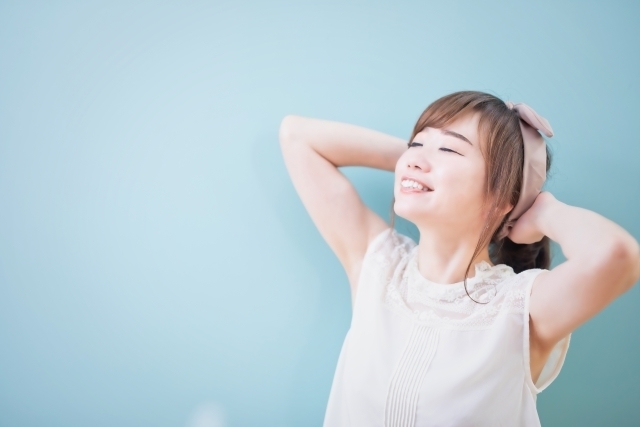 首から後頭部に熱感や張りがあるイメージ