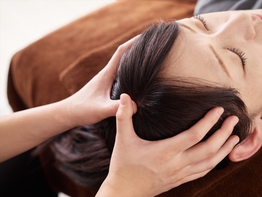 頭の後ろのつまりと鍼灸