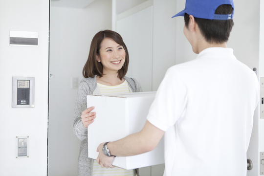 手を握ると突っ張って痛い